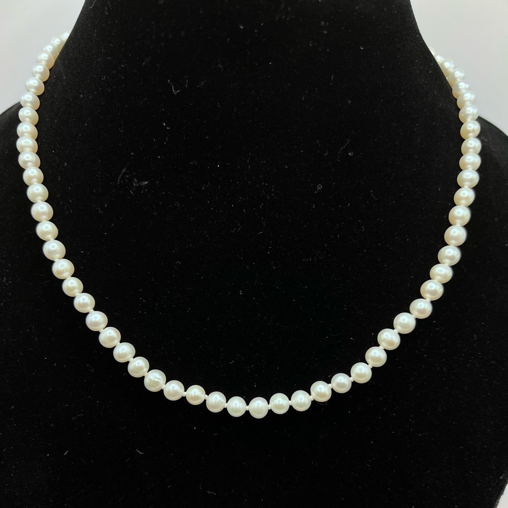 Vintage JCM Jacmel Mauritius Freshwater Pearl Necklace 18” 925 Clasp